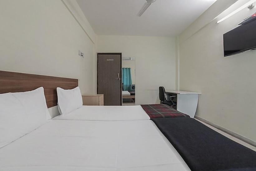 Hotel Kk Residency Nagpur Room photo